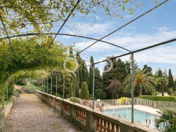 Appartement au dernier étage avec vue sur la mer et piscine 54m² Vence