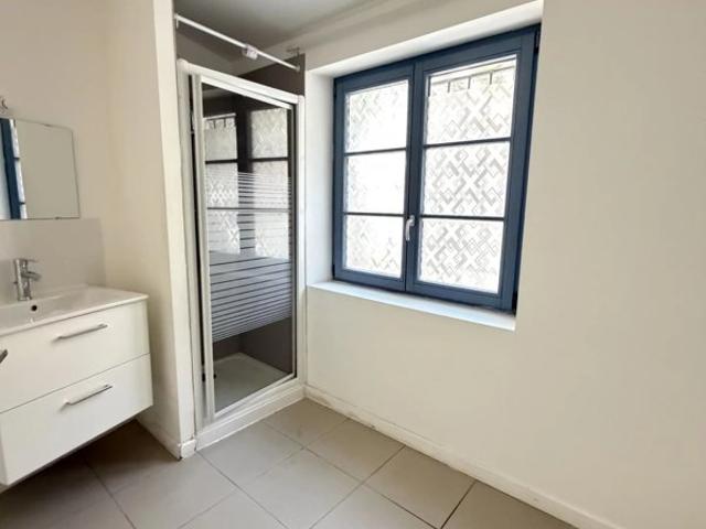 APPARTEMENT AU RDC