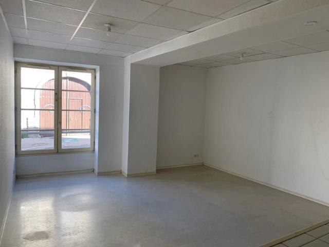 Appartement au rez de chaussée de type 3 de 70 m² env