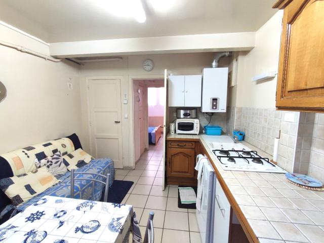 APPARTEMENT AU REZ DE CHAUSSEE PROCHE PLAGE