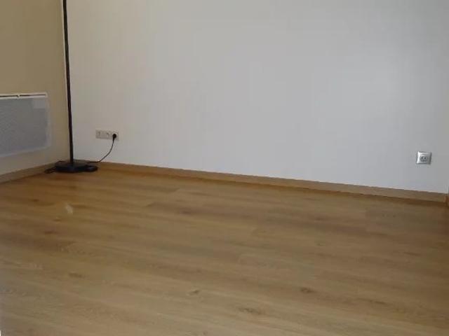 APPARTEMENT AUNEAU 2 PIECES