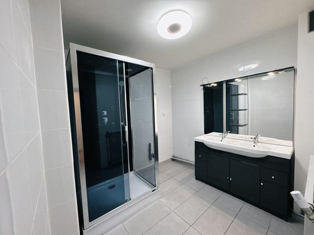 Appartement Auboue 4 pièce s 135.65 m2