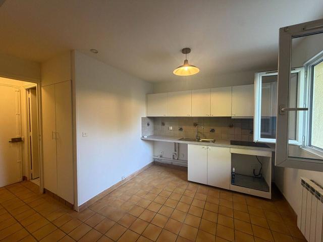 Appartement Aulnay Sous Bois 1 pièce s 27.26 m2