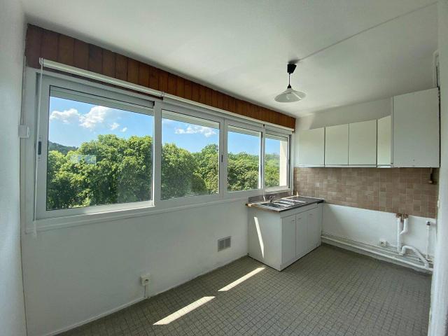 Appartement Avon 2 pièces avec balcon