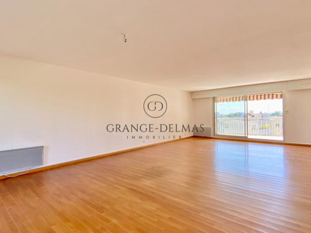 Appartement avec ascenseur, terrasses et garage CAUDÉRAN PARC BORDELAIS