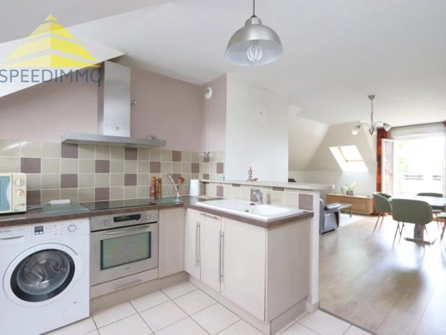 Appartement avec ascenseur au dernier étage
