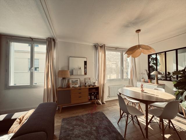 Appartement avec ascenseur Croix Blanche Rue de la Benatte 43m² Bordeaux