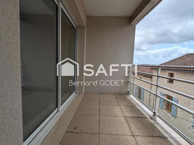 Appartement avec ascenseur en plein coeur de Ruffec – Rare sur le secteur !