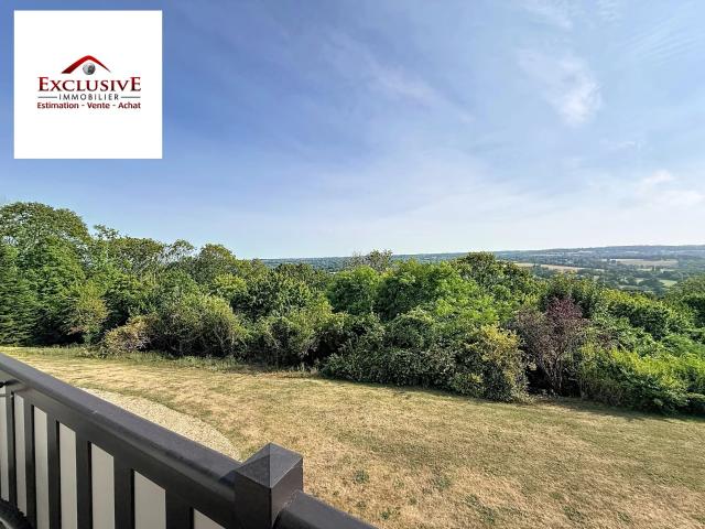 Appartement avec balcon, vue mer et campagne — Hauteurs de Deauv