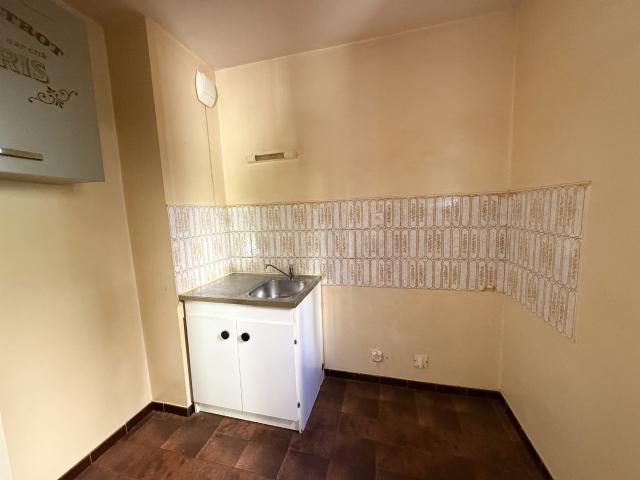 Appartement avec balcon à louer 350 € par mois à Amélie Les Bains Palalda Groupement Immobilier 66