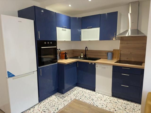 Appartement avec balcon refait à neuf