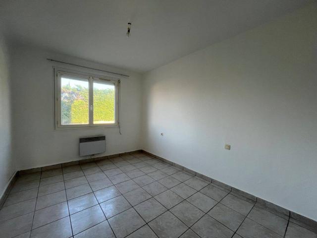 APPARTEMENT AVEC BALCON SALAISE SUR SANNE 3 pièces 60m2