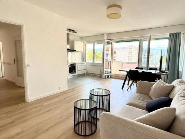 Appartement avec balcon spacieux et lumineux en plein coeur des organi
