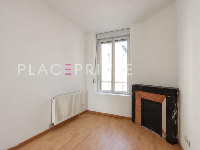 Appartement avec balconnet
