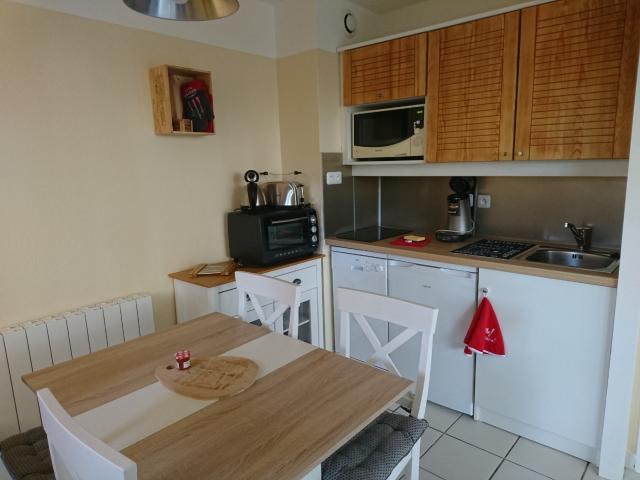 appartement avec belle terrasse avec vue sur la pinède