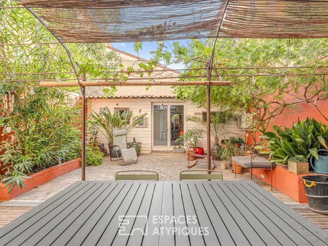 Appartement avec cabanon et cour intérieure