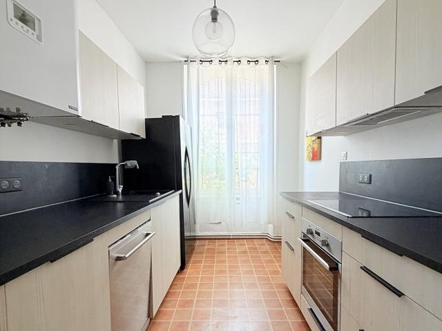 APPARTEMENT AVEC EXTERIEUR 5 PIECE S 140 M² HYPER CENTRE