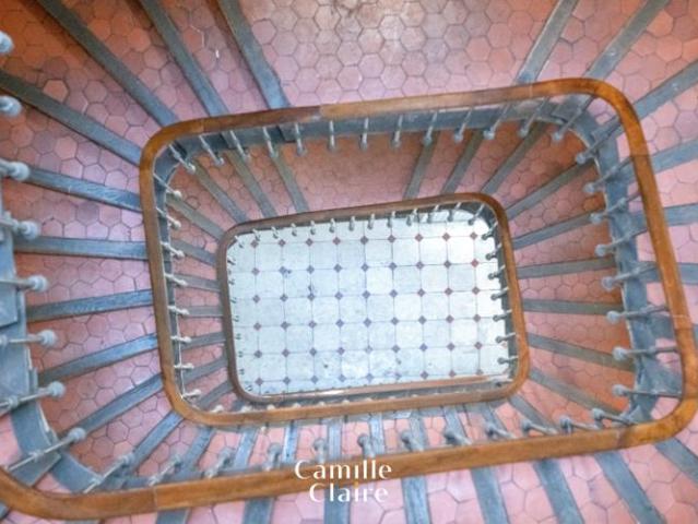 Appartement avec extérieur dans immeuble Haussmannien sur Ma