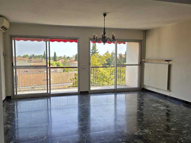Appartement avec garage, Arles centre ville, résidence Le Central