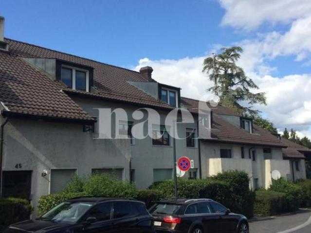 Appartement avec grande terrasse au rez de chaussée