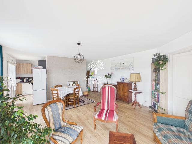 Appartement avec grande terrasse sur Porto Vecchio