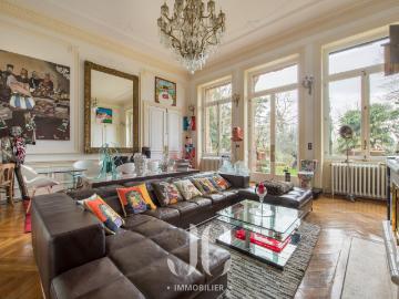 APPARTEMENT AVEC JARDIN