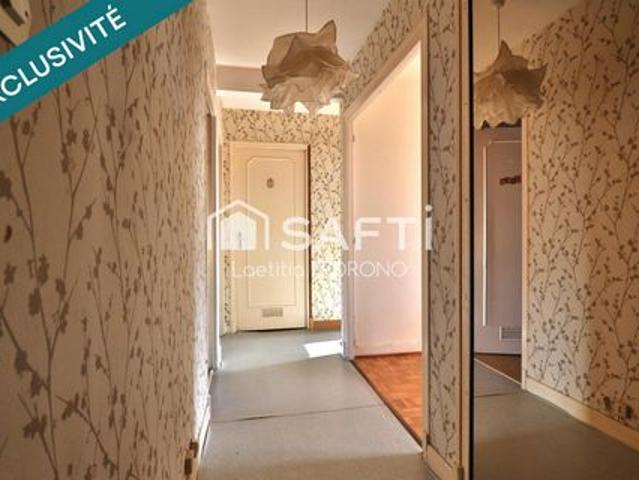Appartement avec jardin, cave et garage