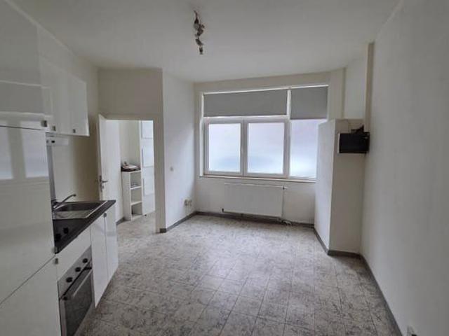 Appartement avec petite cour à proximité des écoles