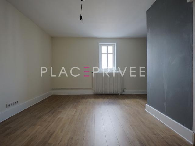 Appartement avec stationnement