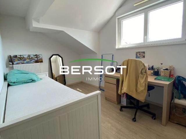 Appartement avec terrasse à 15 minutes de la Suisse