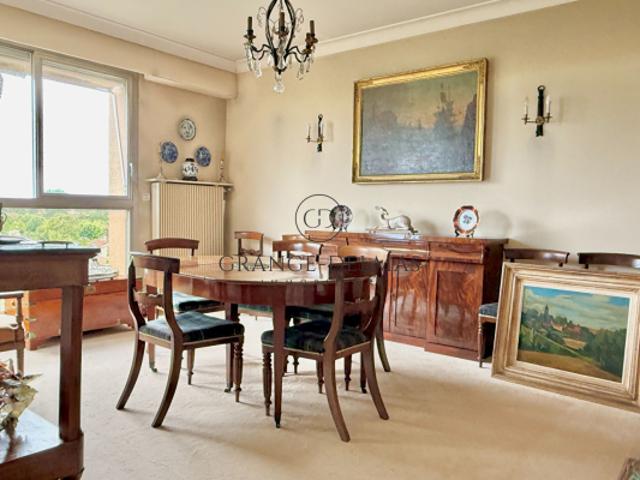 Appartement avec terrasse, ascenseur et parking CAUDÉRAN PASTEUR