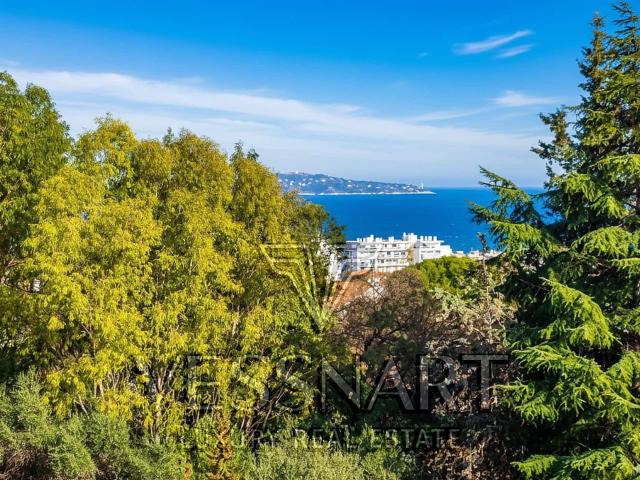 Appartement avec terrasse donnant sur la mer 72m² Nice