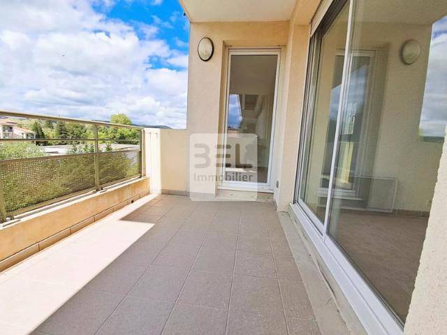 Appartement avec terrasse et ascenseur