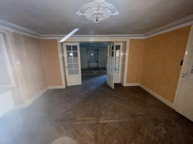 appartement rez de chaussée avec terrasse et parking