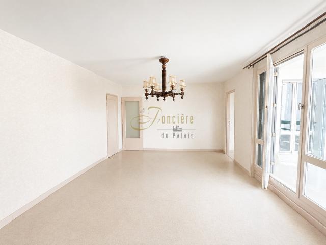 Appartement avec terrasse et parking privatif Hyper centre de Bourges