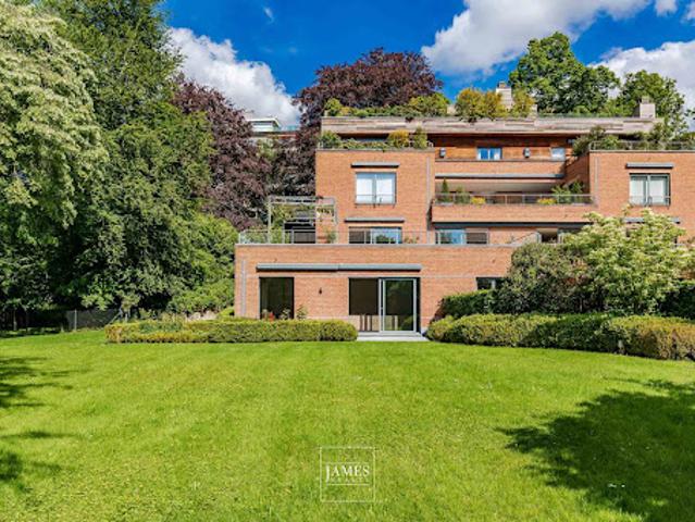Appartement avec terrasse et piscine