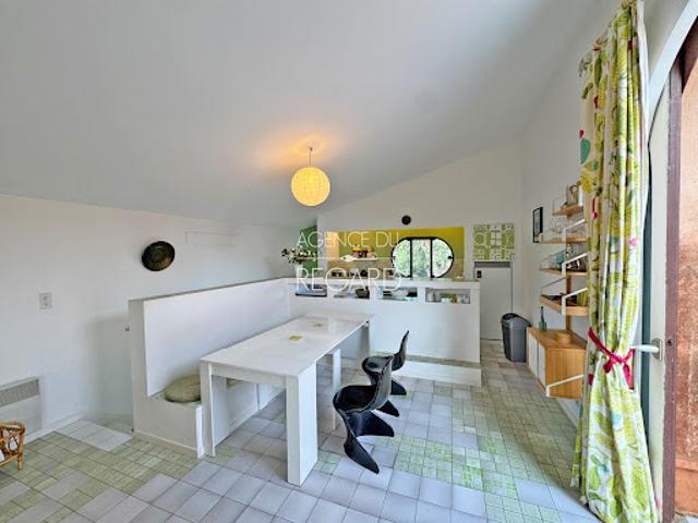 Appartement avec terrasse en bord de mer
