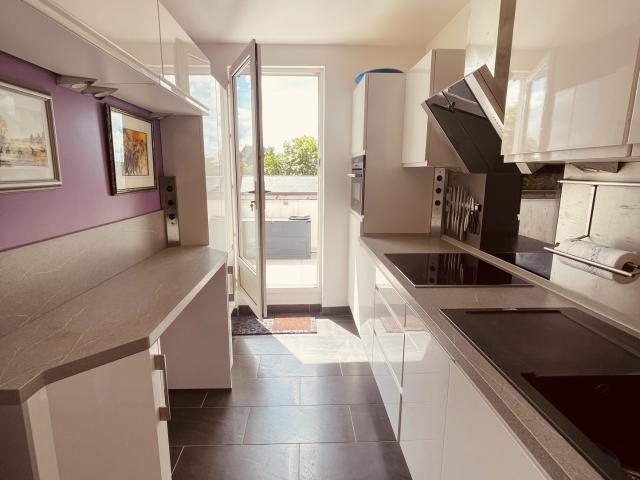 APPARTEMENT avec TERRASSE VUE MER