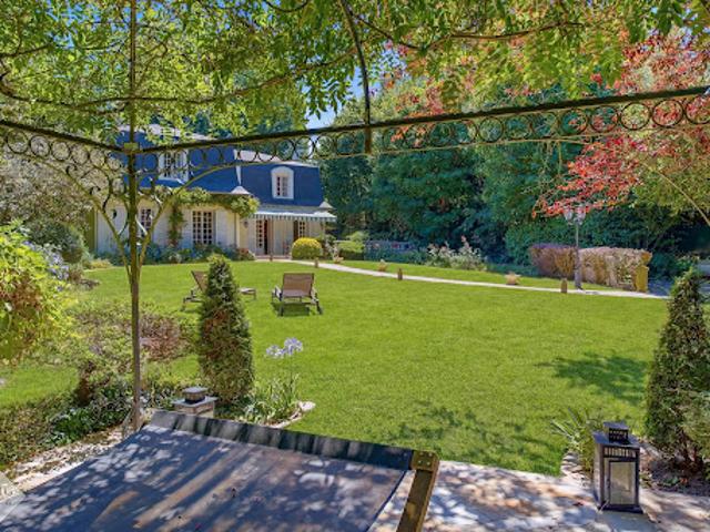 Maison avec jardin et terrasse