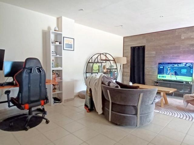 APPARTEMENT AVEC TERRASSE