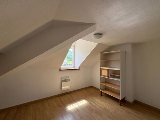 Charmant appartement aux portes de la Suisse Dernier étage avec parking.20 minutes de MAICHE