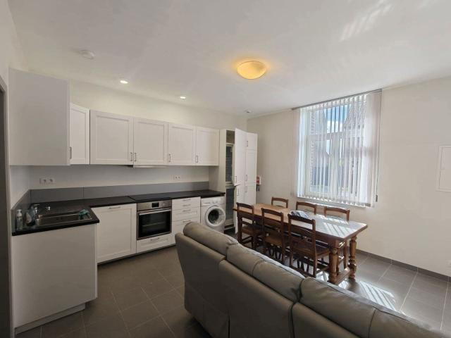 Appartement avec une chambre et terrasse sur rez de chaussee
