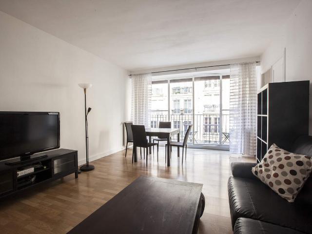 Appartement avec 1 chambre dans le 16ème arrondissement de Paris, 75016: 60 m² — #4380