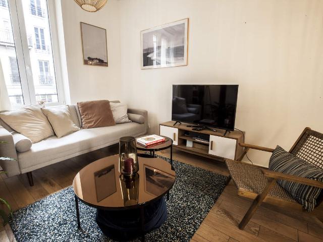 Appartement avec 1 chambre dans le 1er arrondissement de Paris, 75001: 42 m² — #4345