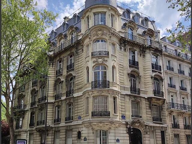Appartement avec 2 chambres dans le 8ème arrondissement de Paris, 75008: 60 m² — #4398