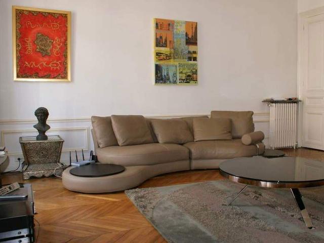 Appartement avec 3 chambres dans le 8ème arrondissement de Paris, 75008: 180 m² — #4491