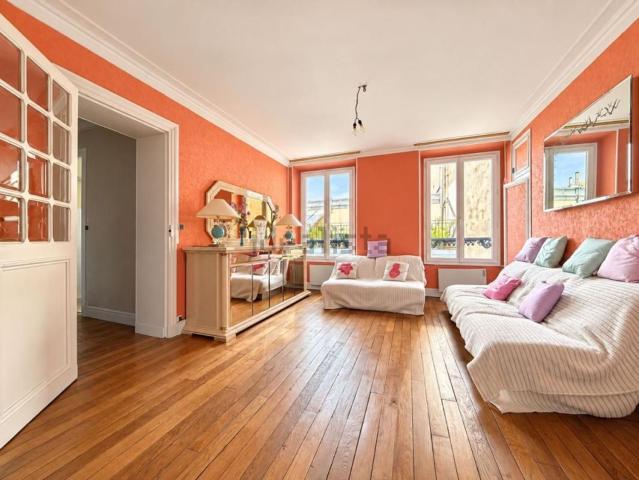 Appartement, Bassin de la Villette, Paris