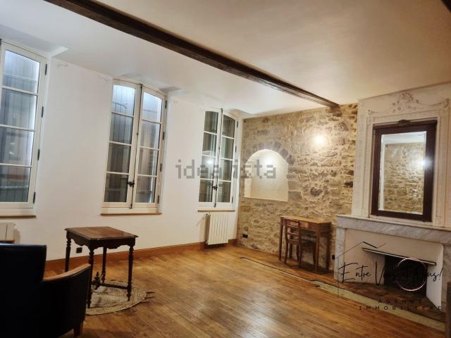 Appartement, Bazas