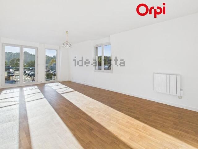 Appartement, Bernay