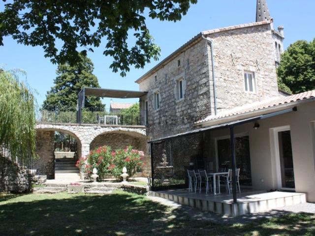 Appartement, Berrias et Casteljau